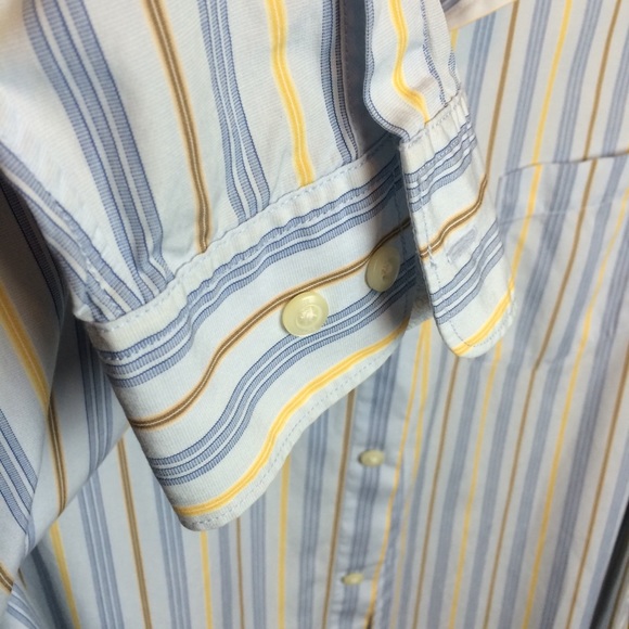 Banana Republic classic button down long sleeve - Picture 5 of 12